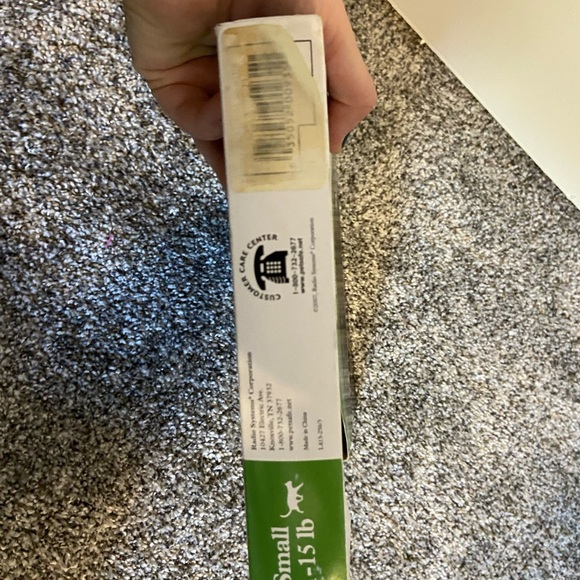 PetSafe 2-Way Cat Flap Indoor Pet Door Small Petite 1-15 lbs Manual Slide Lock - Picture 3 of 9